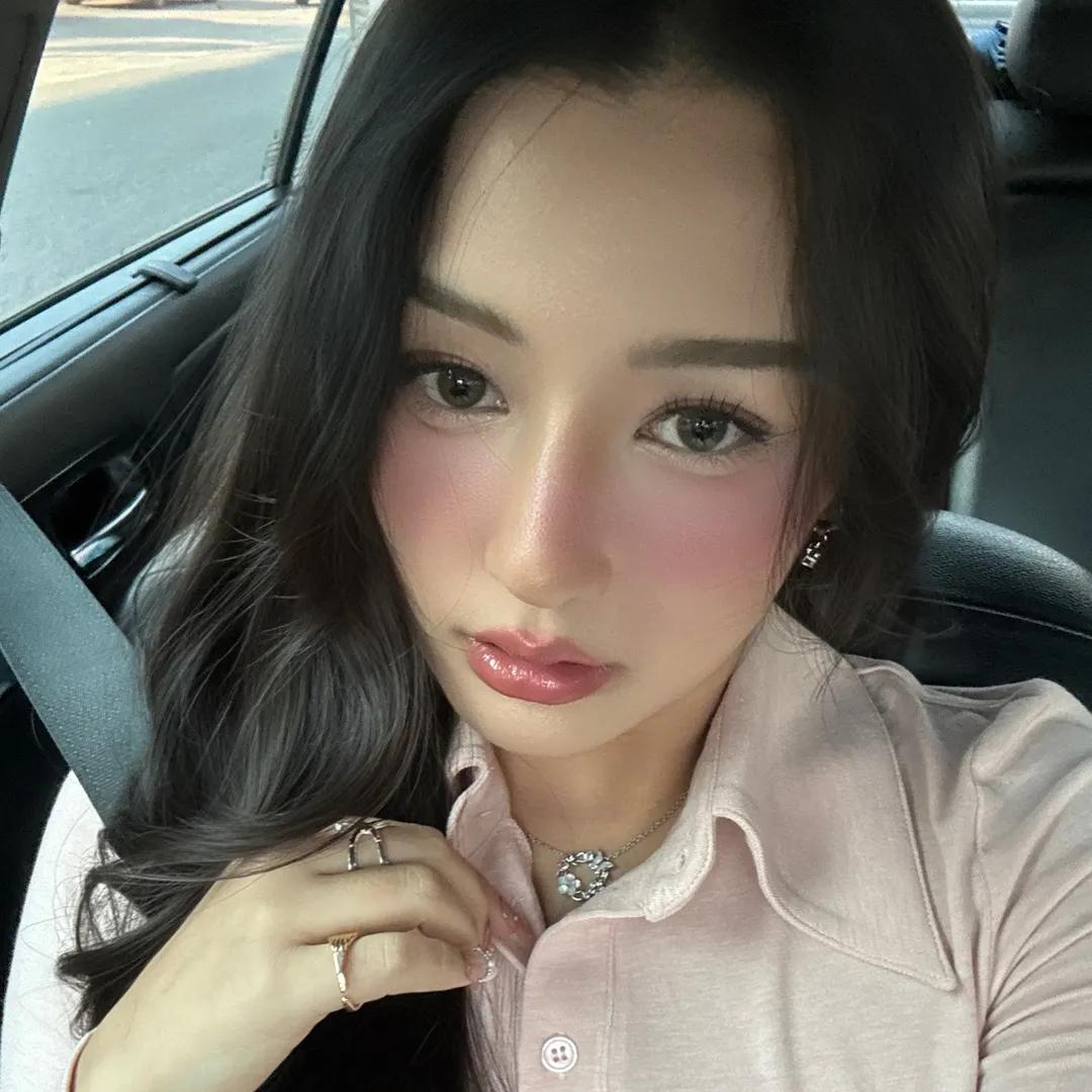 อินฟลูเอนเซอร์ TikTok ผู้ติดตาม 100K+