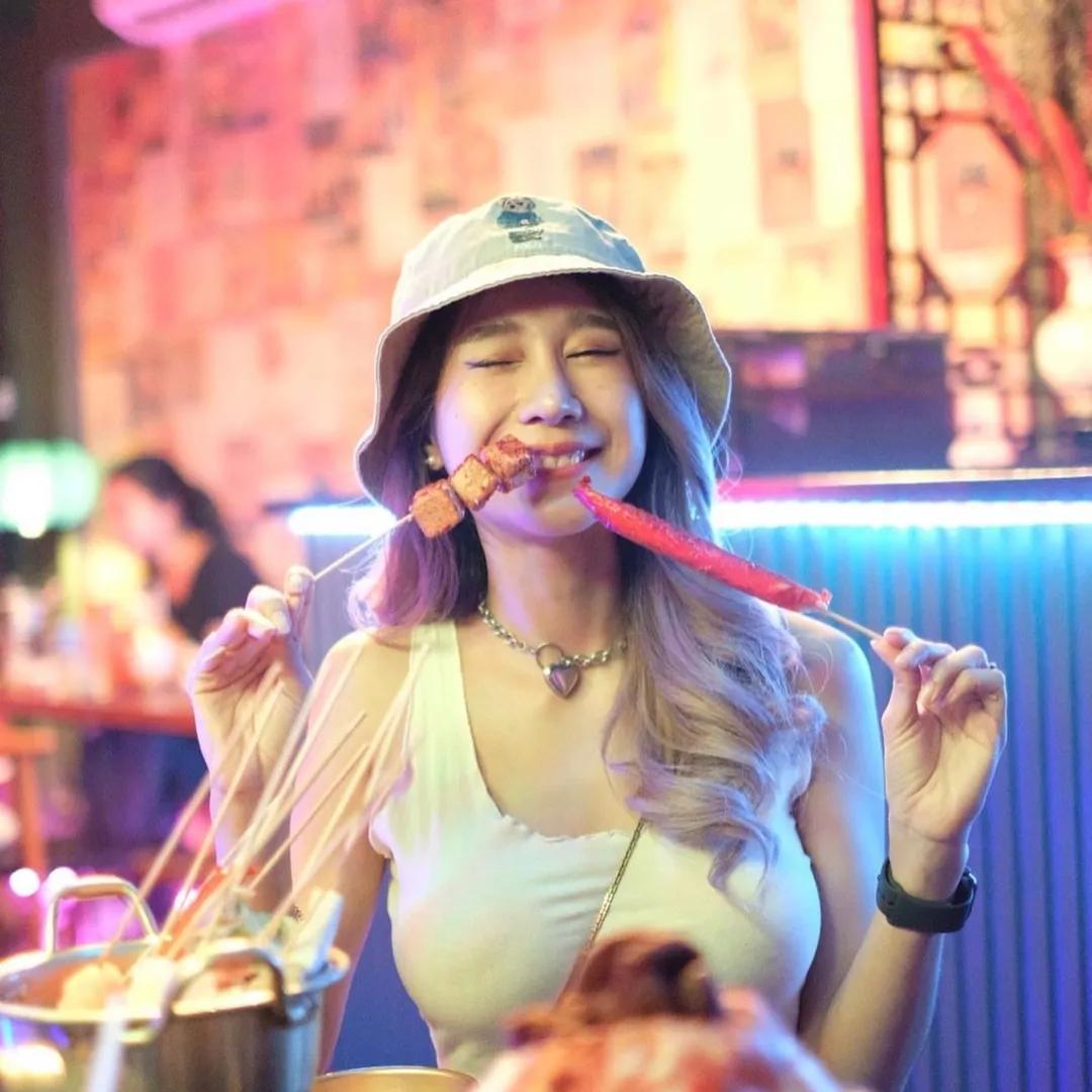 อินฟลูเอนเซอร์ TikTok ผู้ติดตาม 100K+